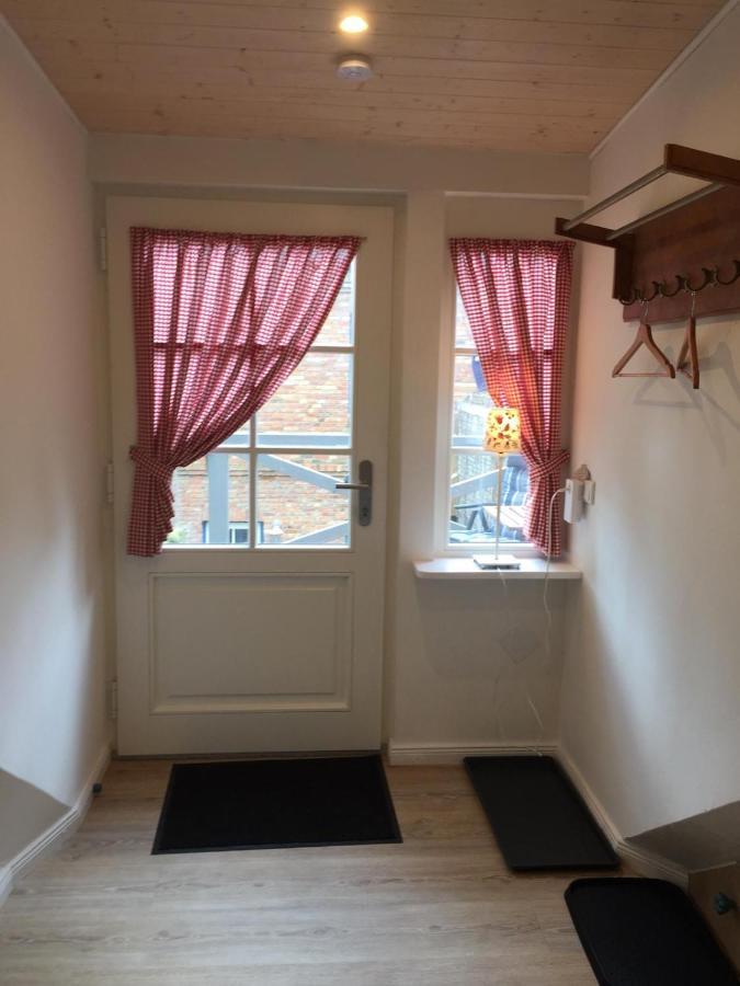 Ferienwohnung Teestuuv Husum  Exterior foto