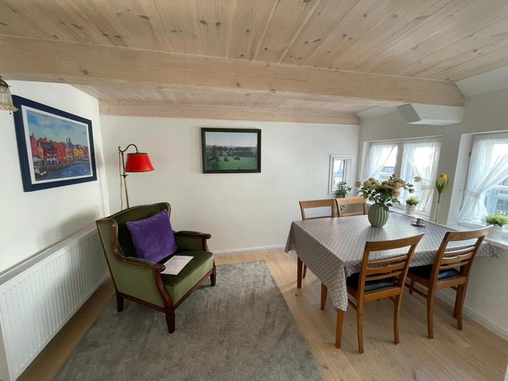 Ferienwohnung Teestuuv Husum  Exterior foto