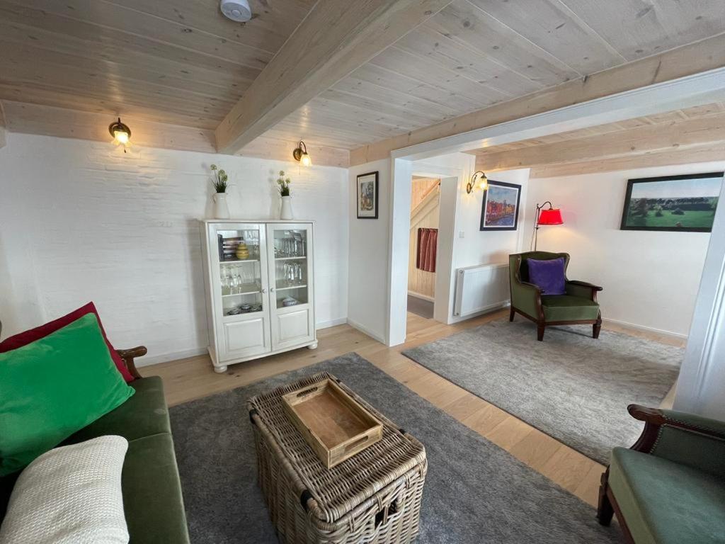Ferienwohnung Teestuuv Husum  Exterior foto